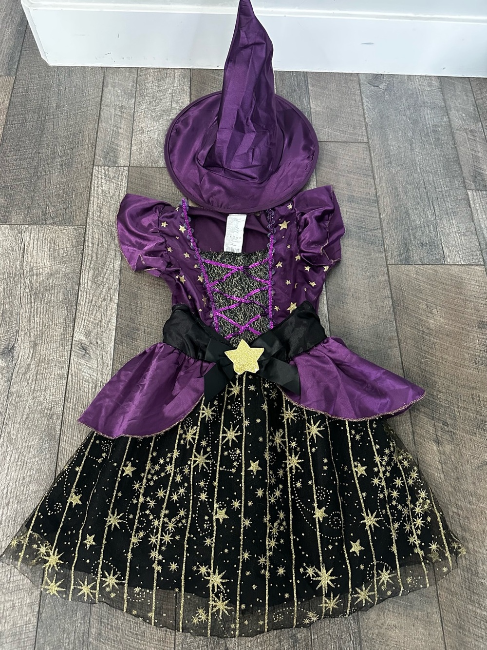 Halloween Purple Starry Witch Costume Set for Girls With Hat Size 4-6 Small.